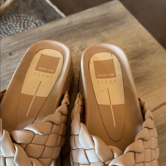 Dolce Vita Wrenly Women's tan / nude color Woven Slide Sandals - Picture 4 of 7